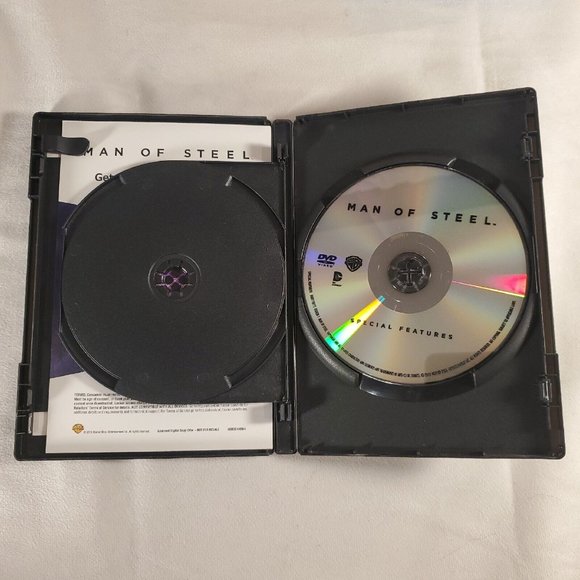 DC Universe Lot of 4 DVD & Blu-ray: All Star Superman + Doomsday + More - Picture 13 of 14